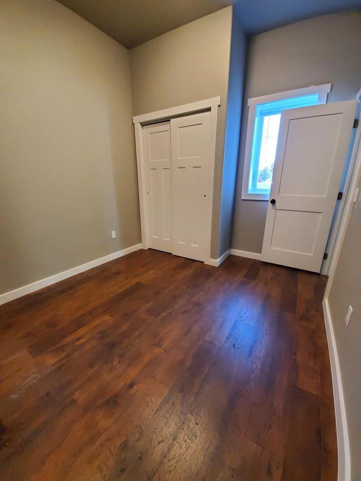 100B South Meridian Road - Photo 4 of 9