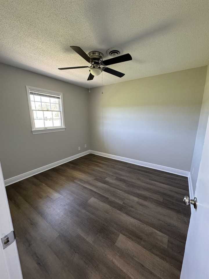 108 Dogwood Lane - Photo 5 of 7