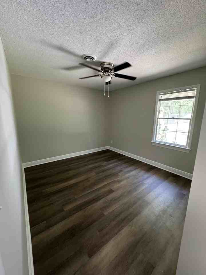 108 Dogwood Lane - Photo 6 of 7