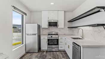 featured image of 120 S 4th St