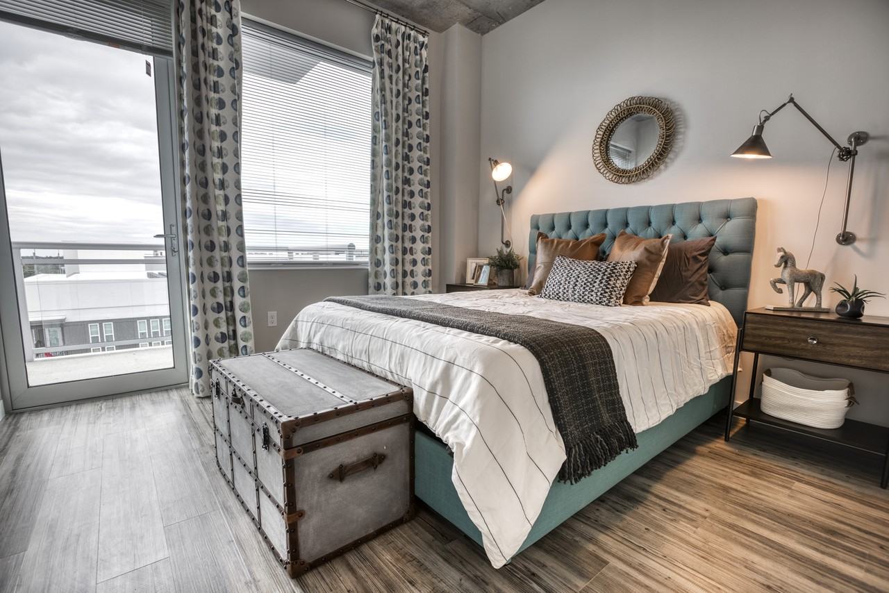 Vantage St. Pete - Photo 4 of 50