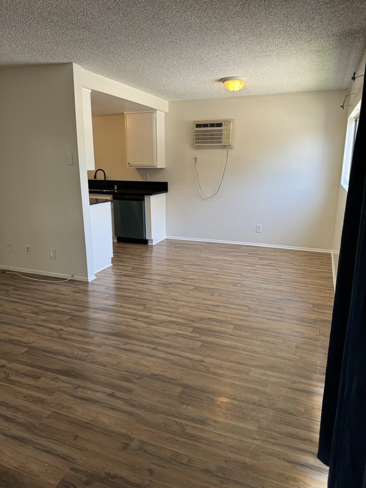 5075 Atlantic Avenue #201 - Photo 5 of 14