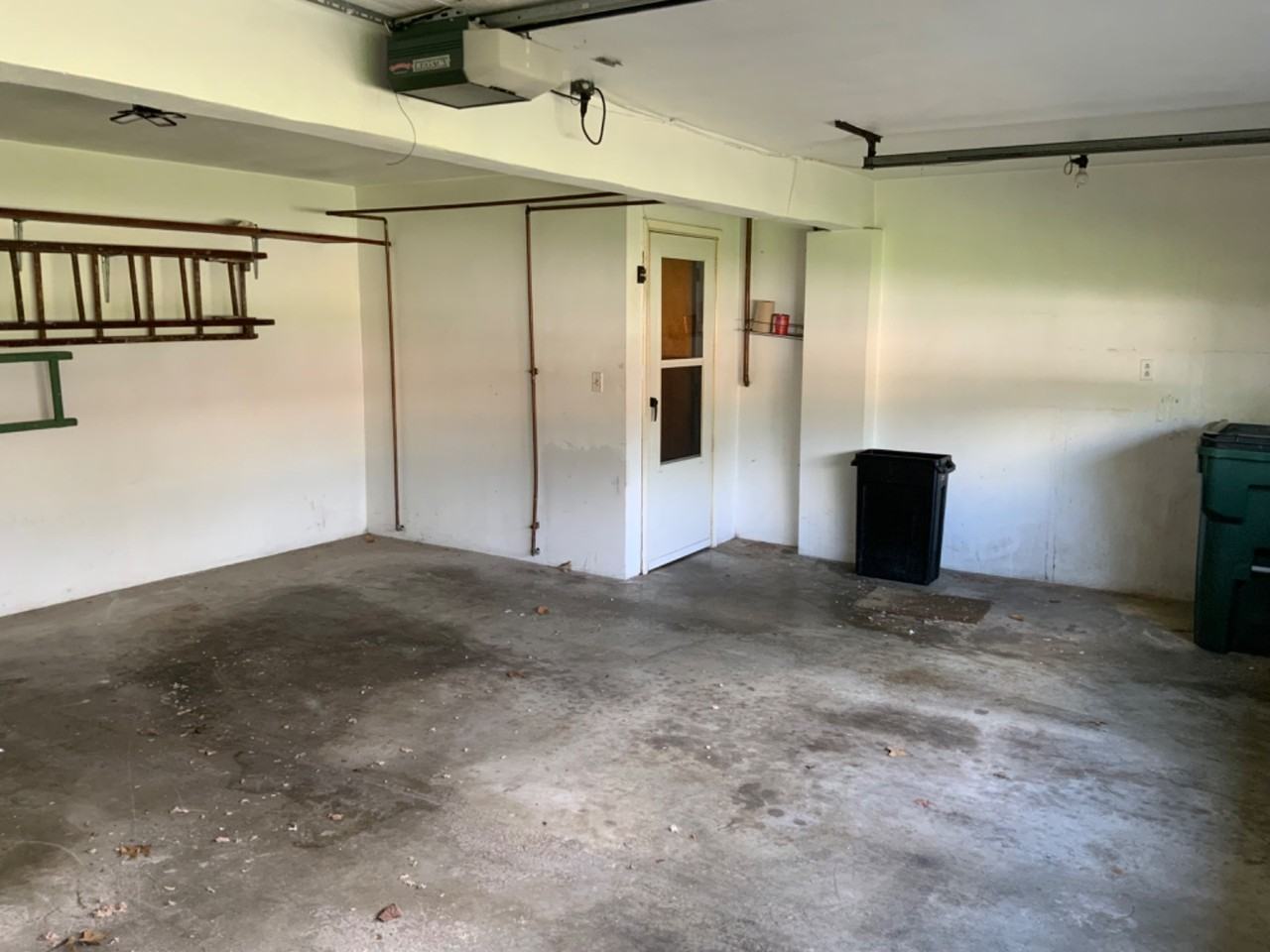 6811 Miami Hills Dr - Photo 2 of 22