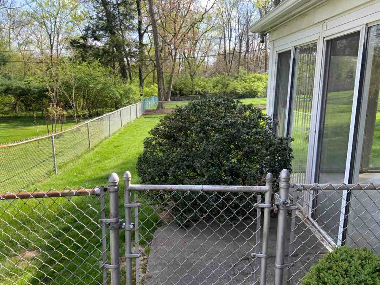 6811 Miami Hills Dr - Photo 3 of 22
