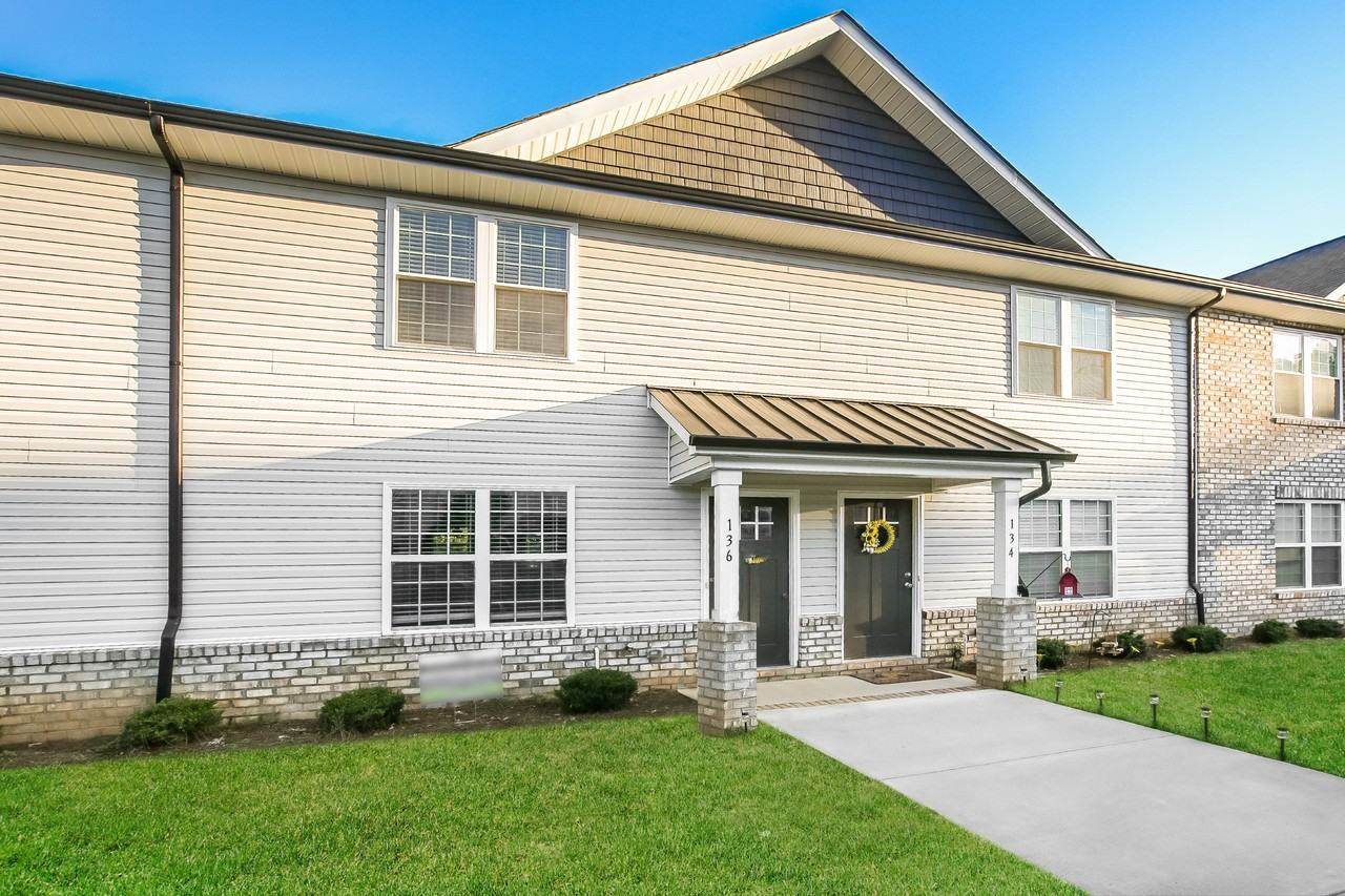 136 Rowan Gq St - Photo 2 of 15