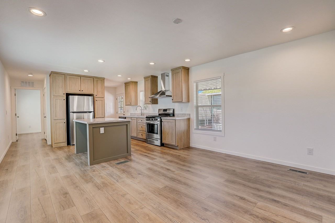 2627 S Lamb Blvd #280 - Photo 5 of 30