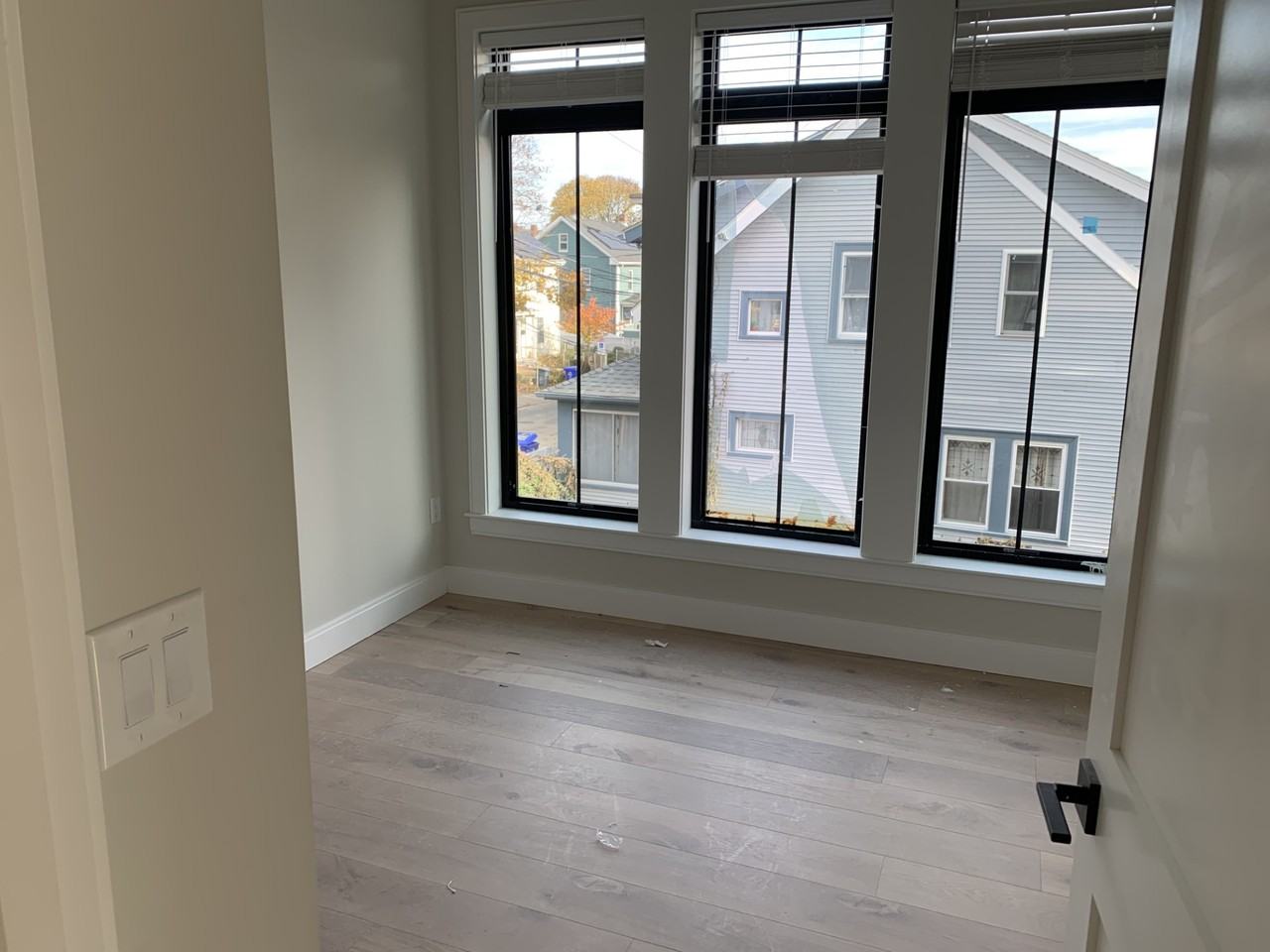 157 Everett St #204 - Photo 4 of 18
