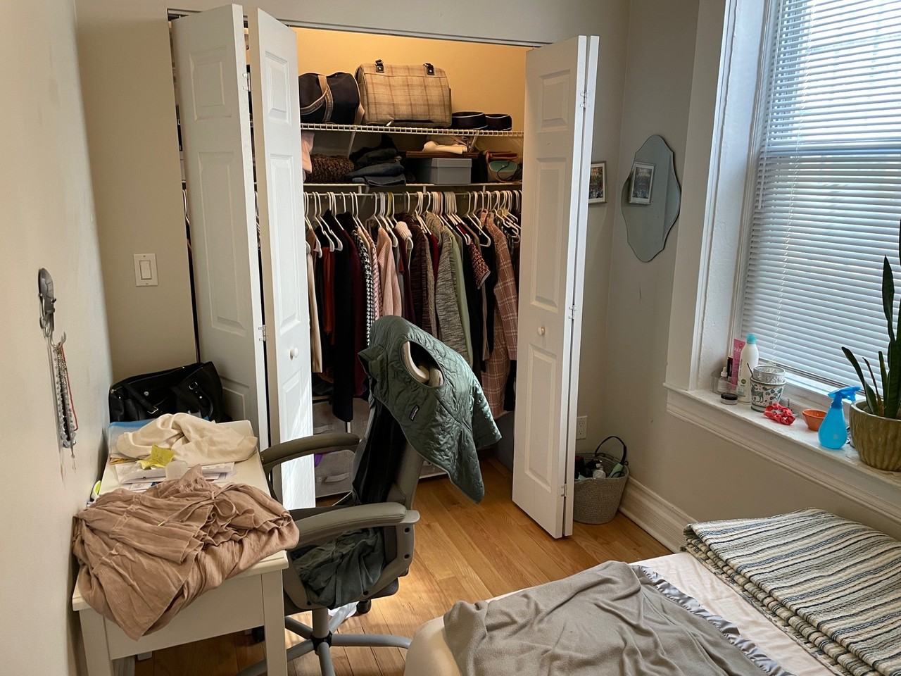 1517 W Cortez St #GF - Photo 5 of 10