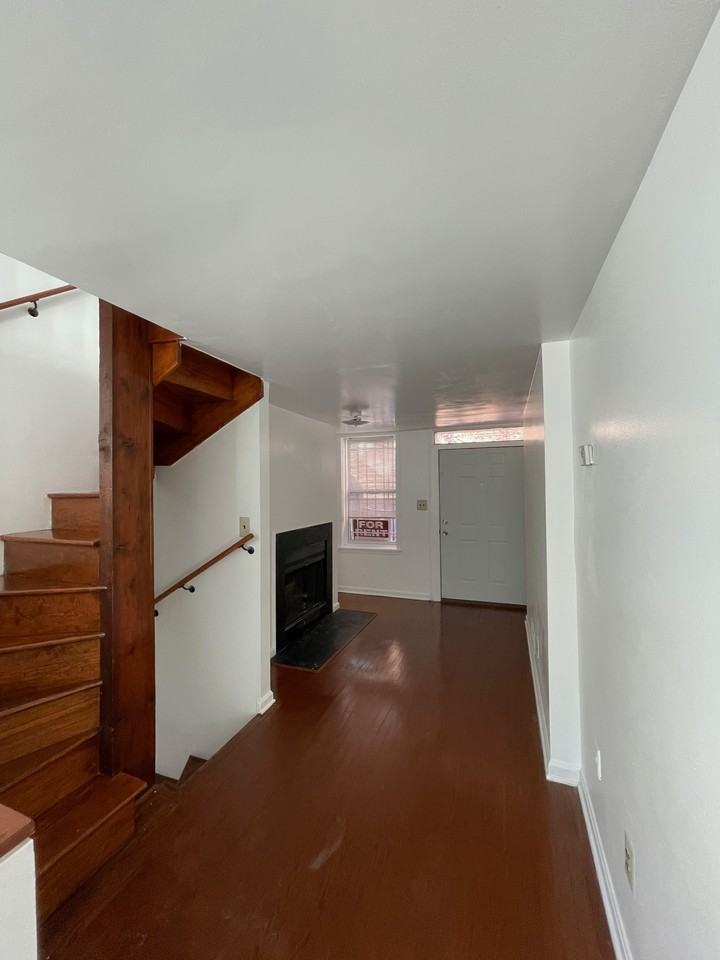 652 Dover St #652DOVER - Photo 4 of 36