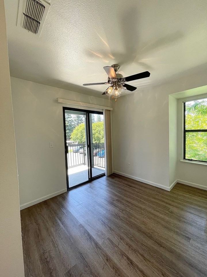 704 - Sunrise Wood I - Photo 2 of 16