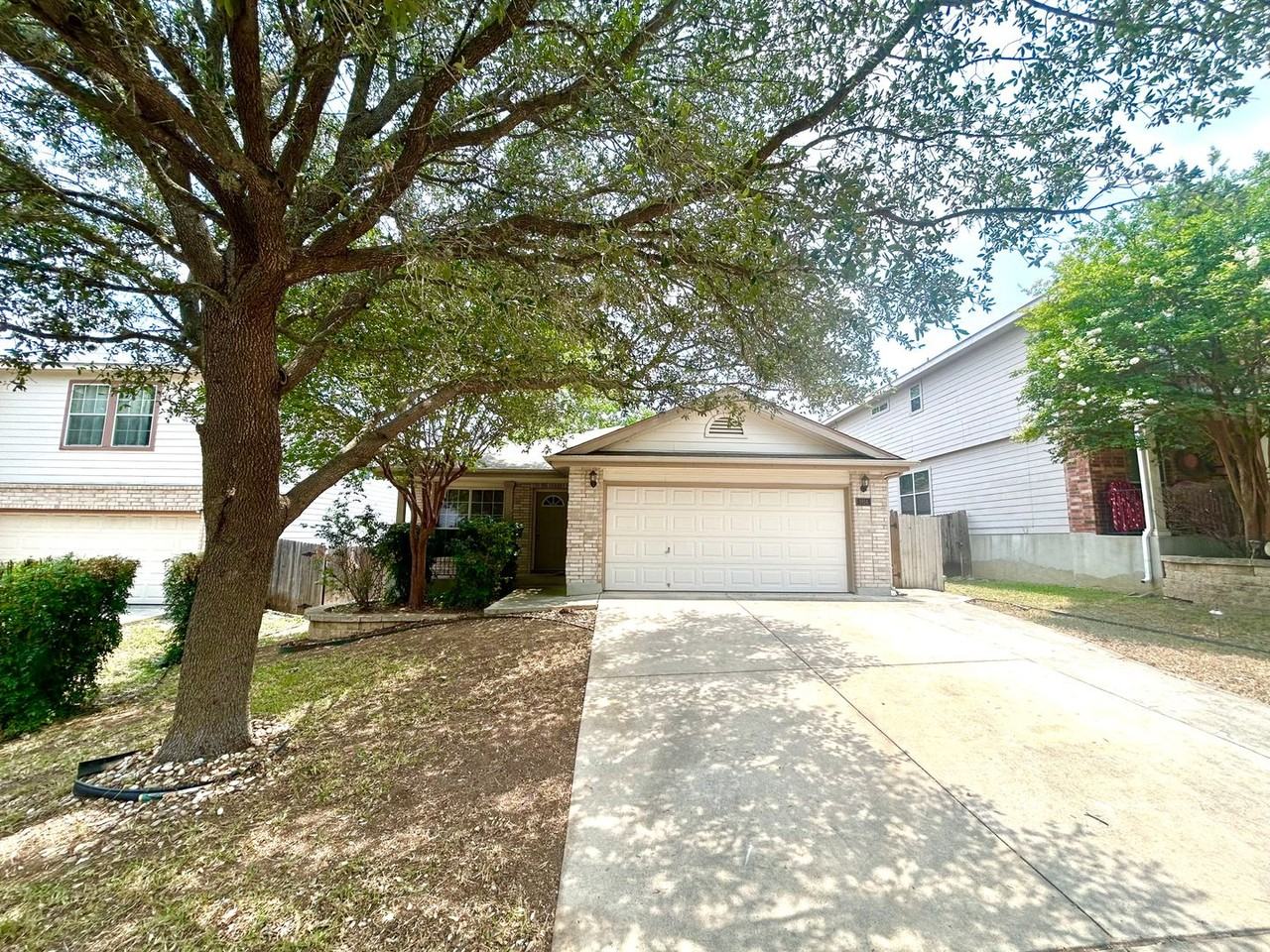 1914 Owlwolf Crk - Photo 2 of 30