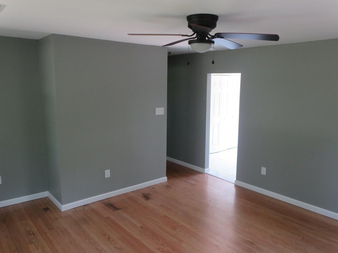 324 2nd St #1 - Photo 2 of 30