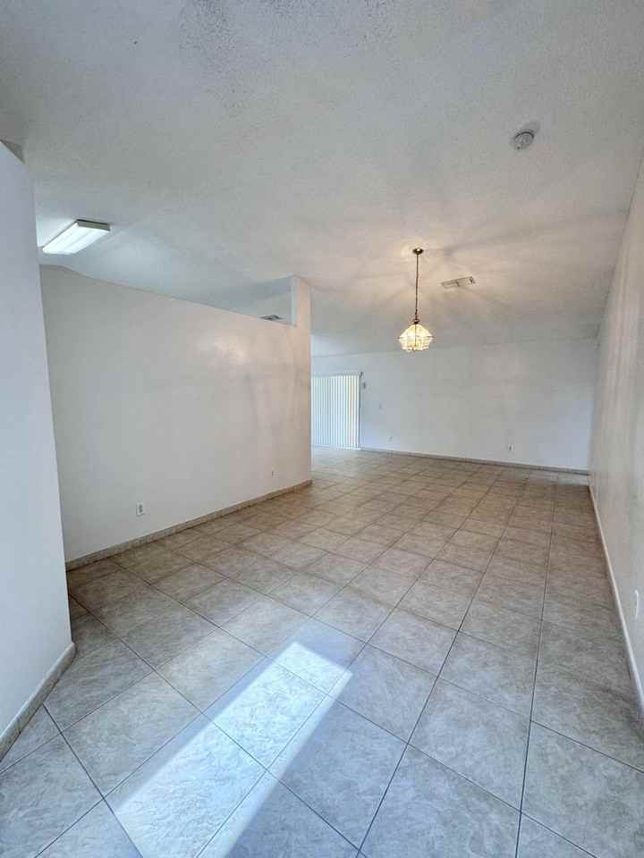 147 S Roma Way #1 - Photo 6 of 12