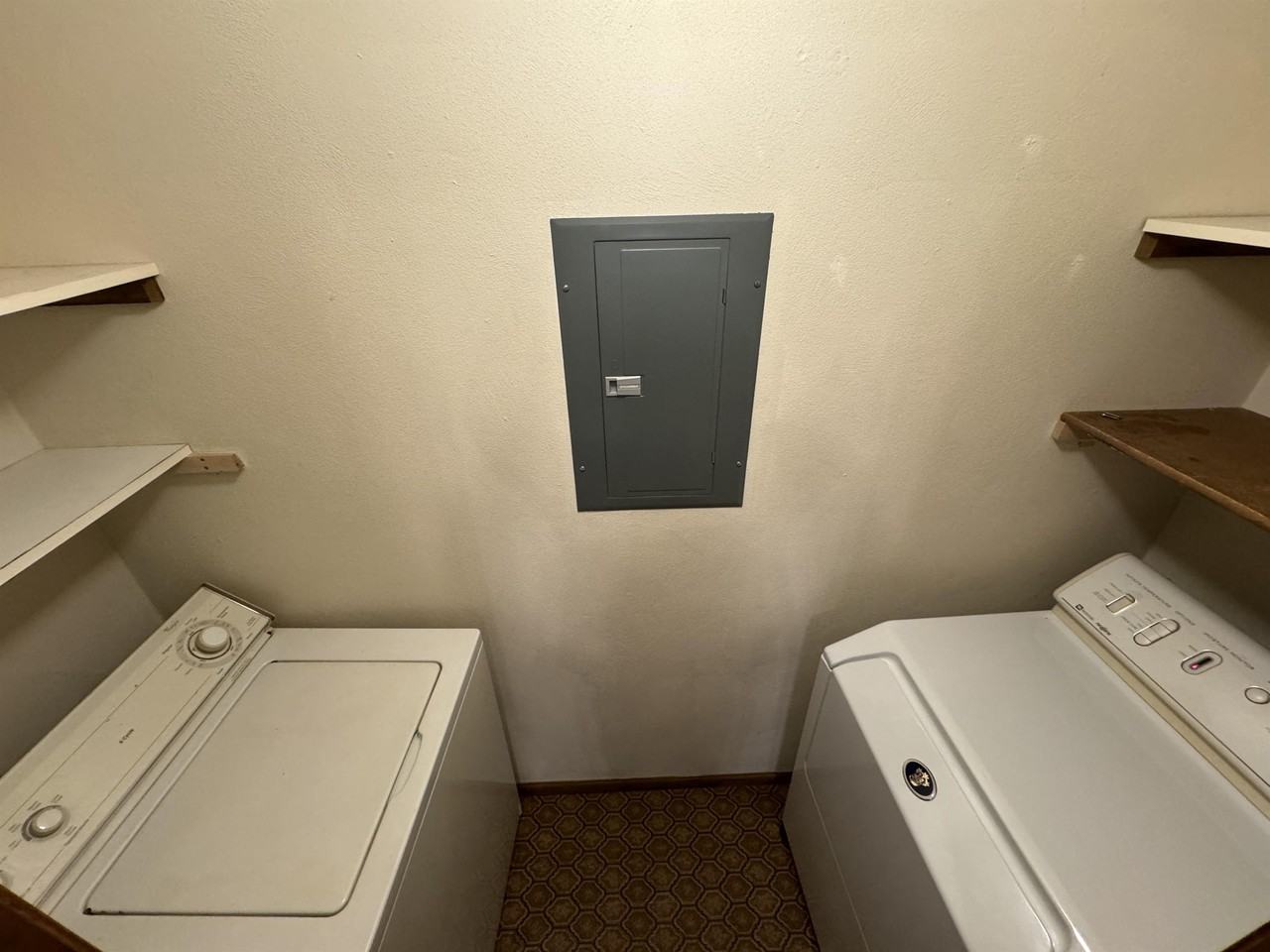 10 Mesa Ct #2 - Photo 7 of 26