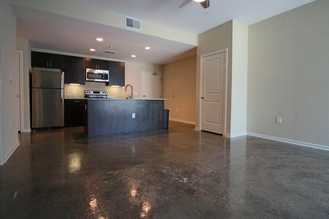 500 Hull Street - Photo 6 of 10