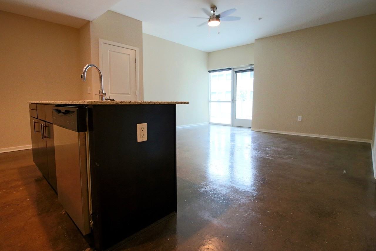 500 Hull Street - Photo 7 of 10