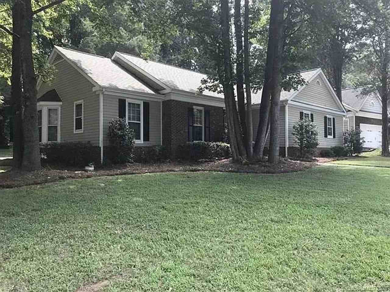 1827 Watlington Dr - Photo 2 of 20