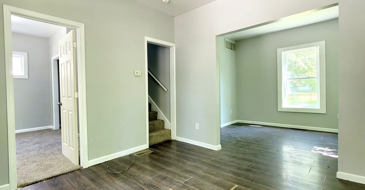 1212 E Madison St - Photo 2 of 17