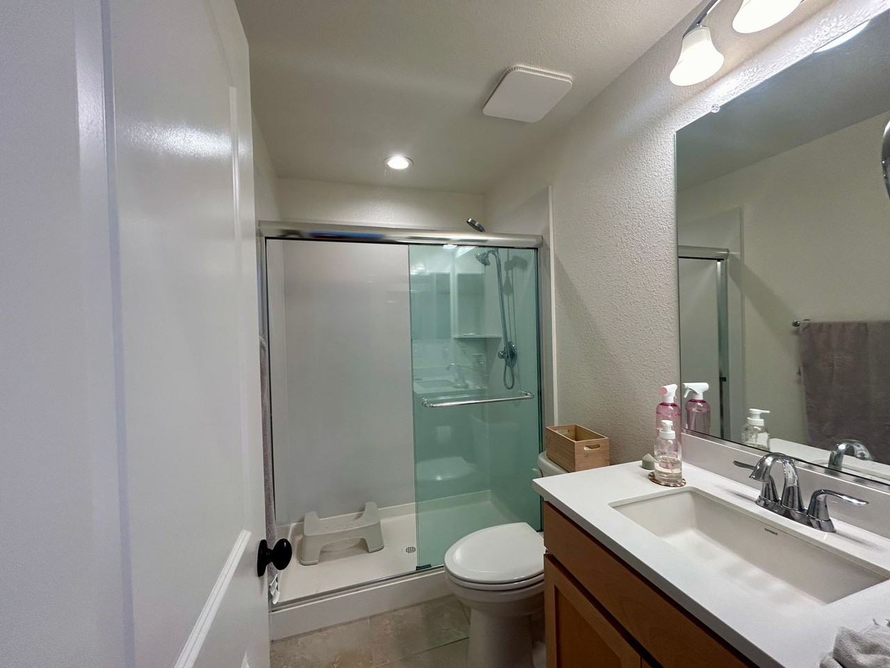 4000 Salt Point Way - Photo 3 of 14