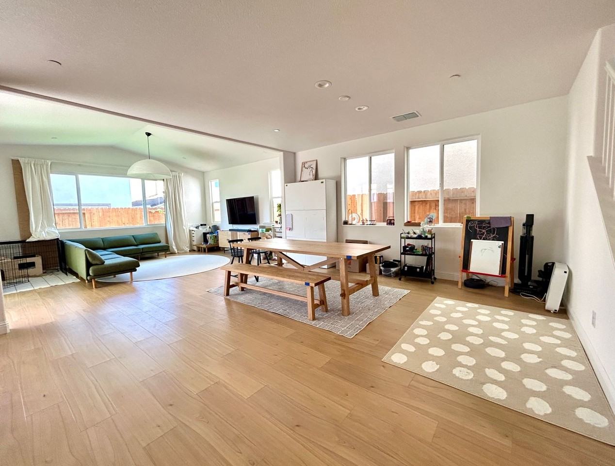 4000 Salt Point Way - Photo 4 of 14