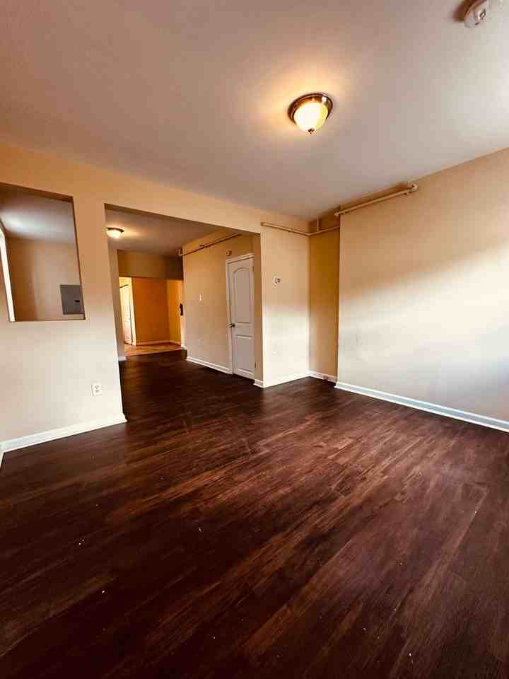 4 5th St - Photo 2 of 27