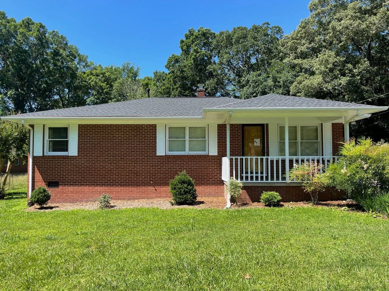 4778 Huntingwood Rd - Photo 2 of 24