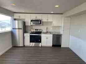 1378 W Gentile St Frnt #FRONT - Photo 1 of 1
