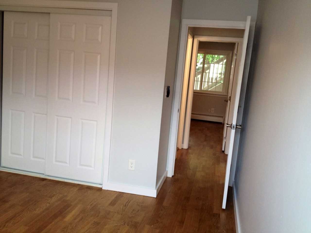2401 Walnut St - Photo 4 of 16
