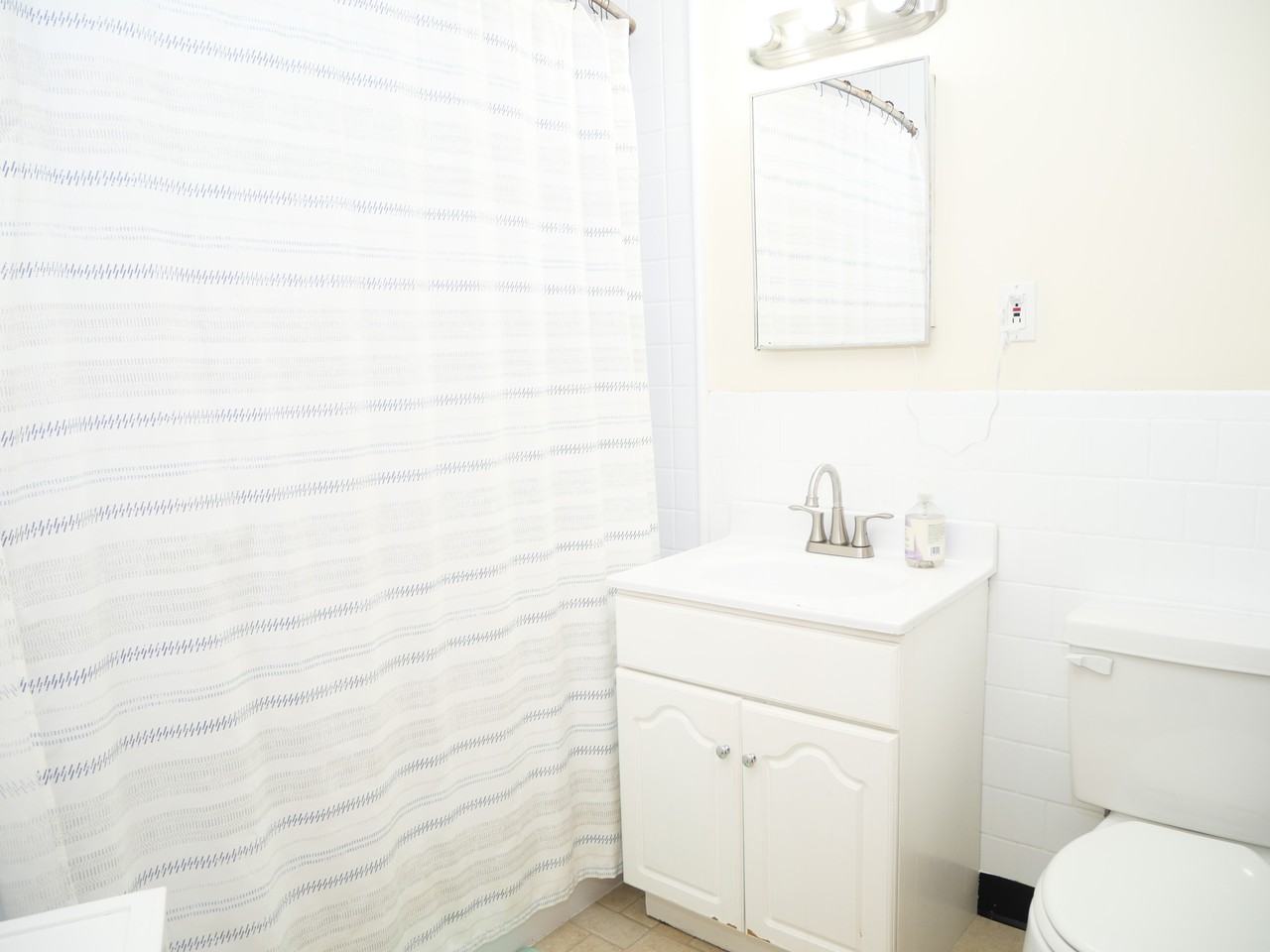 1390 - 4Beacon St #4 - Photo 7 of 8