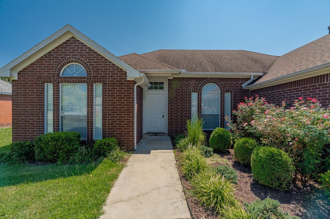 4387 W Bell Flower Dr - Photo 3 of 20