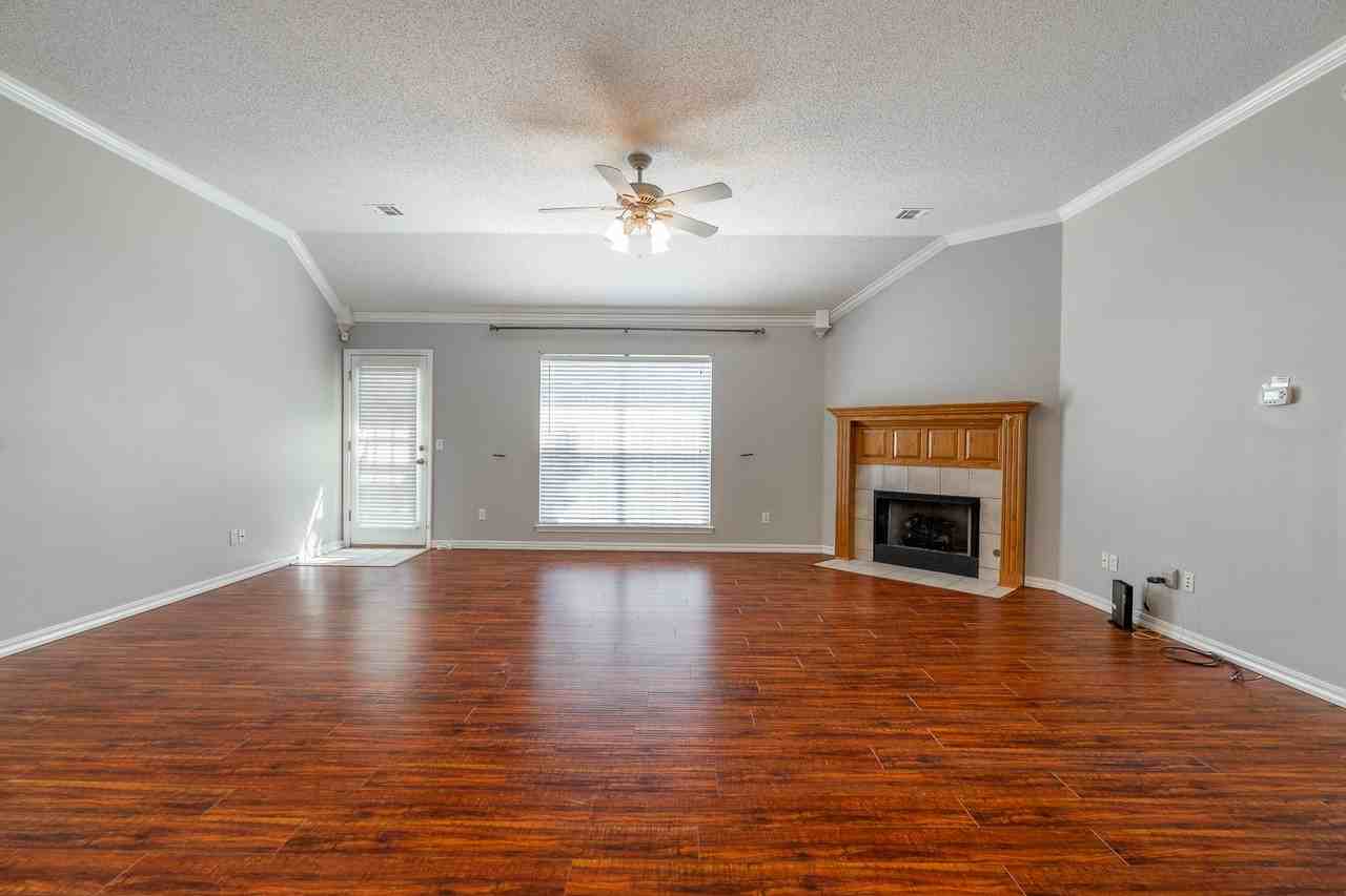 4387 W Bell Flower Dr - Photo 4 of 20