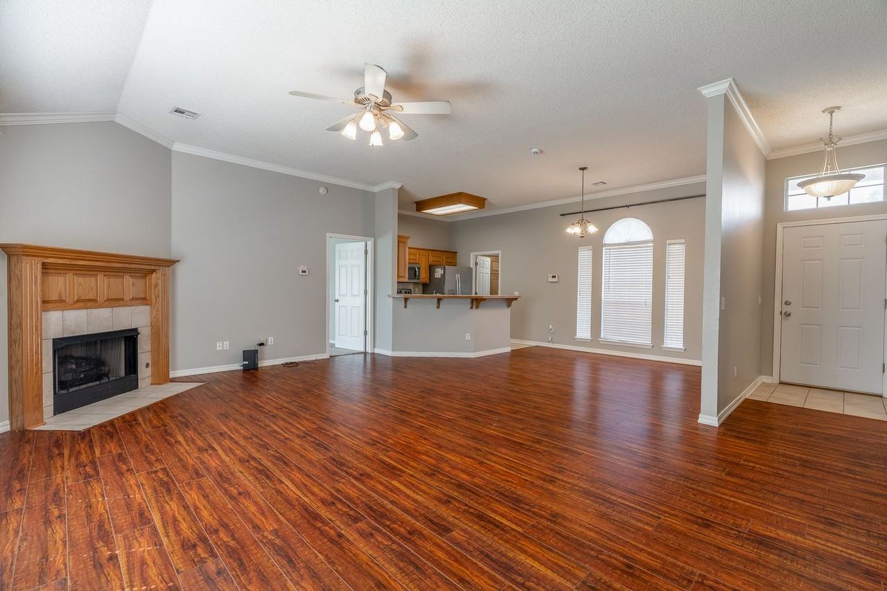 4387 W Bell Flower Dr - Photo 5 of 20