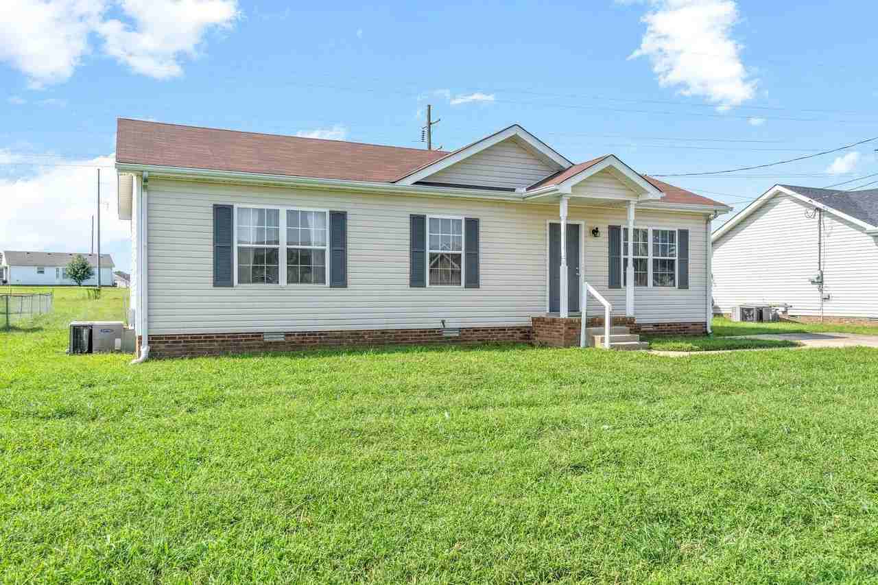 524 Gainey Dr - Photo 2 of 28