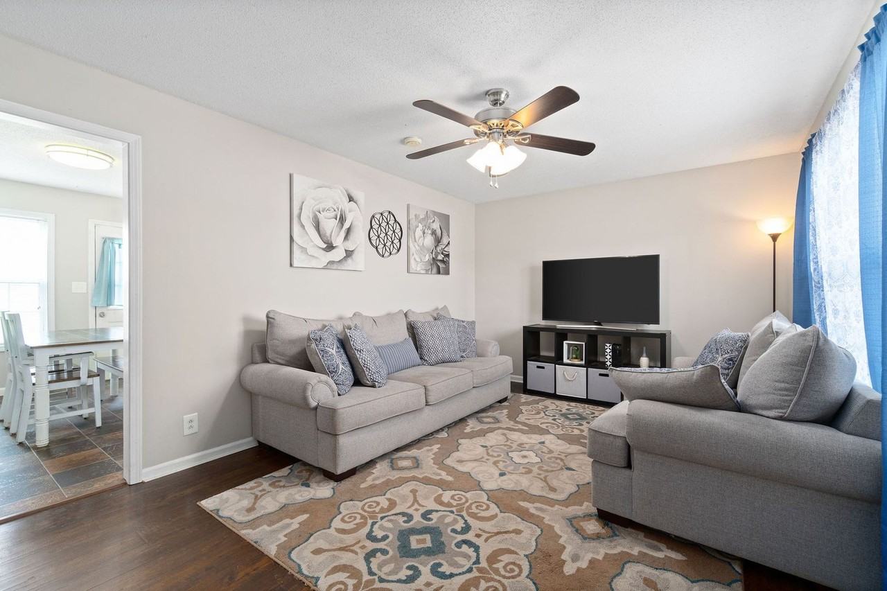 524 Gainey Dr - Photo 4 of 28