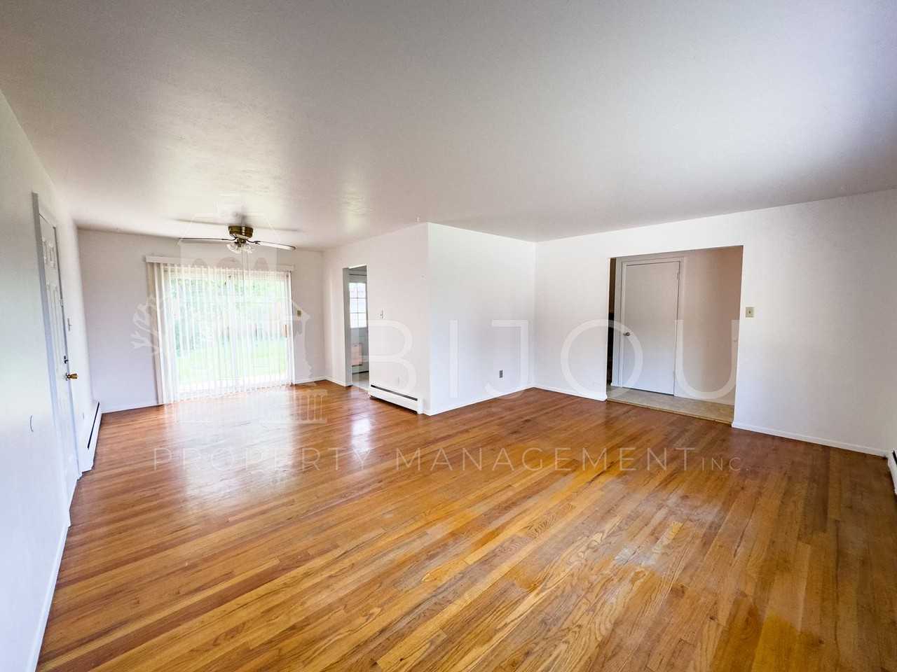 206 Catalina Pl - Photo 7 of 23