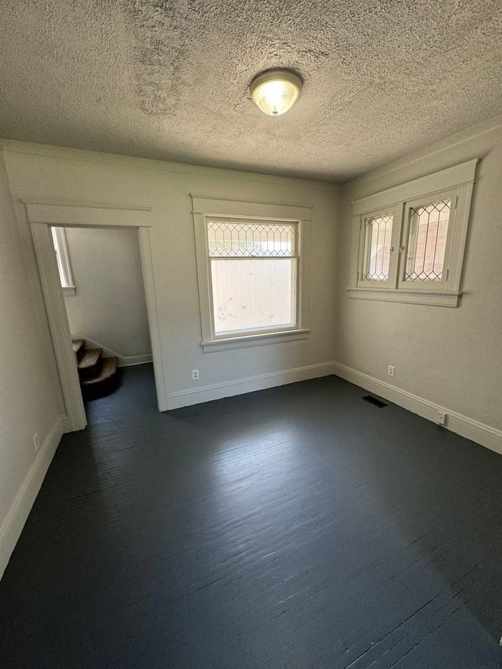 3313 Broadway - Photo 2 of 9
