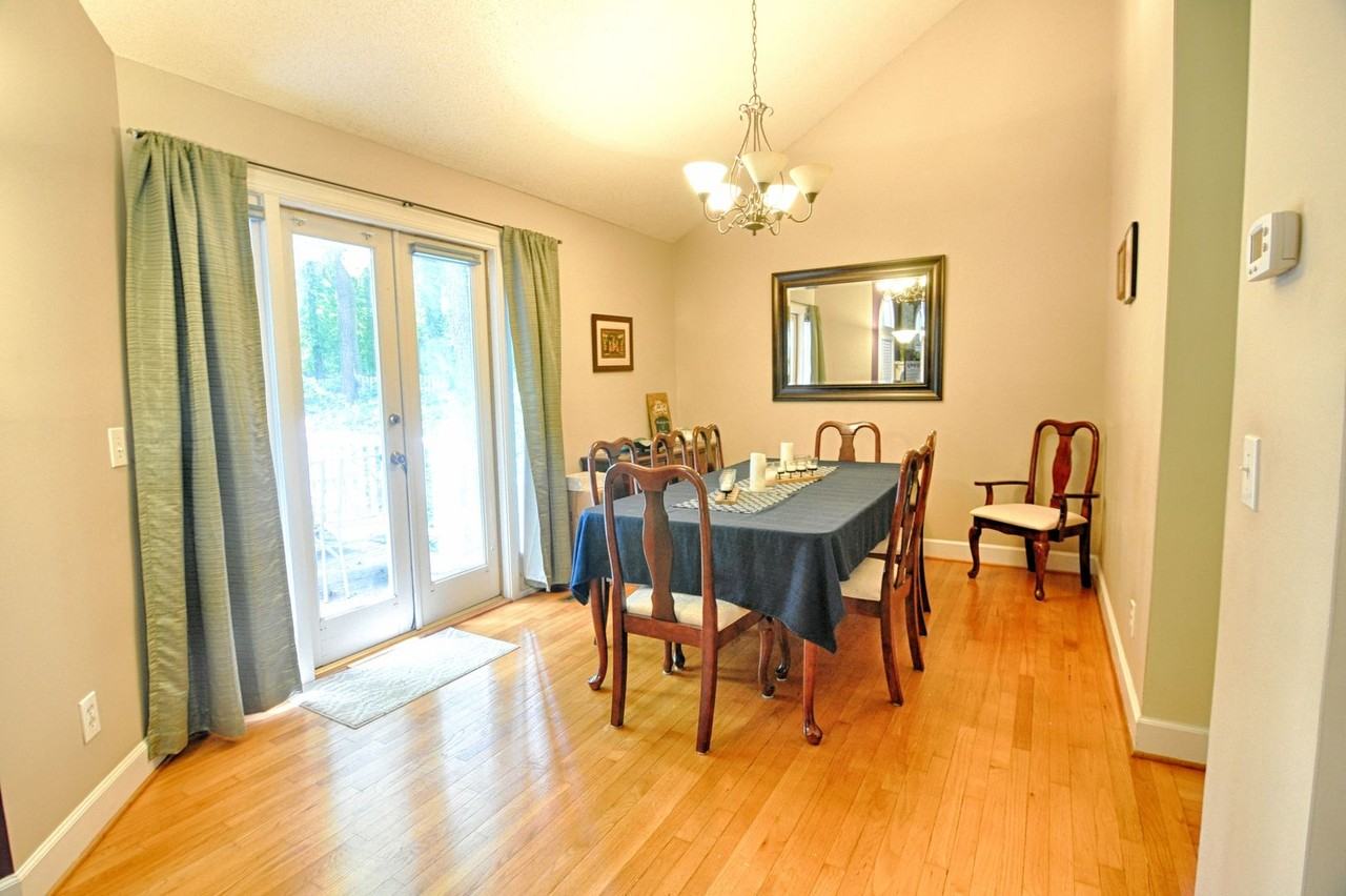 111 Channing Ln - Photo 3 of 20