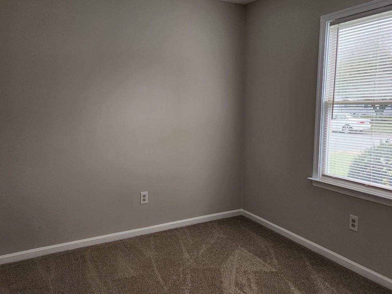 748 Casey Terrace - Photo 3 of 10