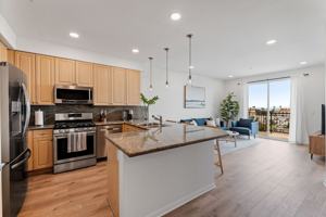 featured image of 436 Poli St #402