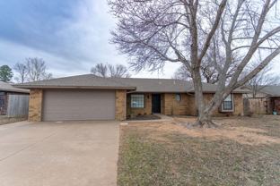 1324 Steiner Rd - Photo 1 of 1