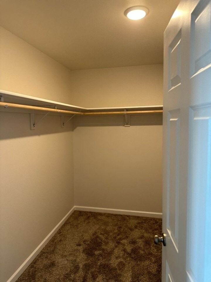 131 Marshall Loop - Photo 7 of 13