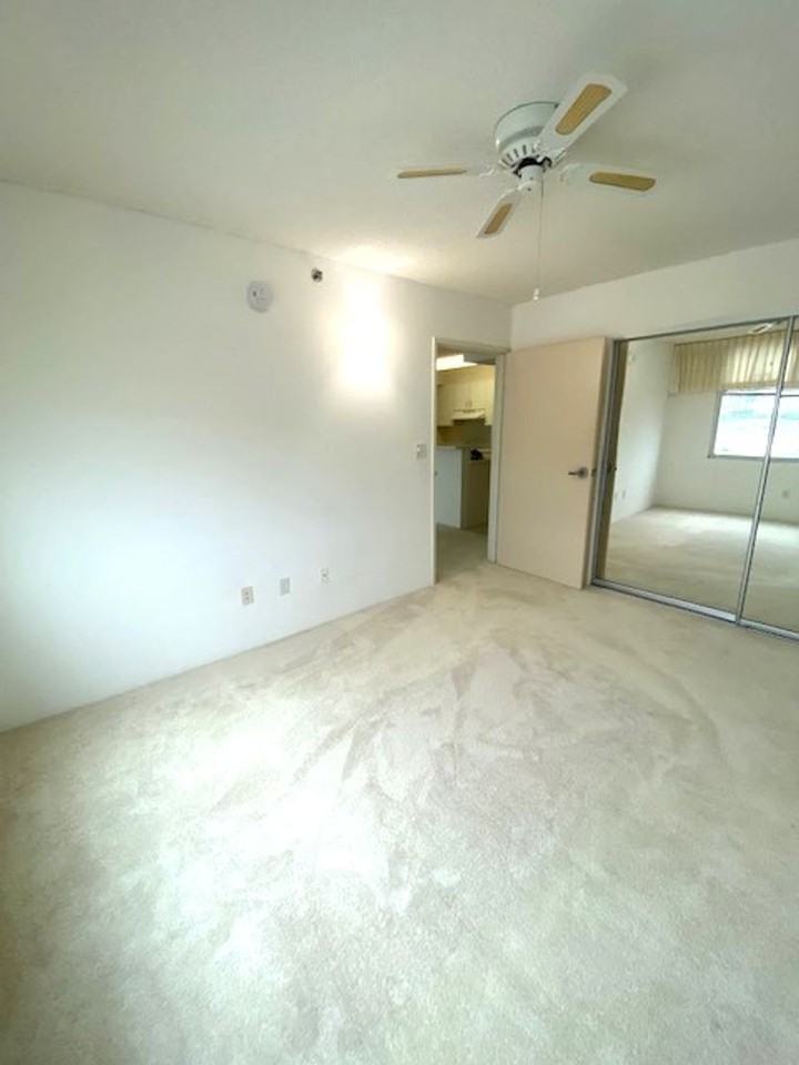 1448 Young St #1106 - Photo 5 of 20