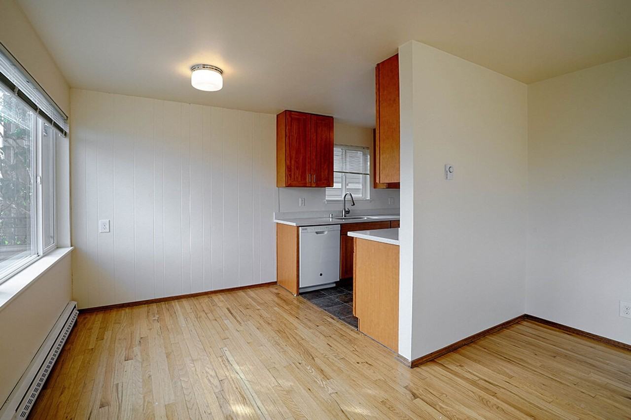 Dolores Manor Apartments - Photo 7 of 24