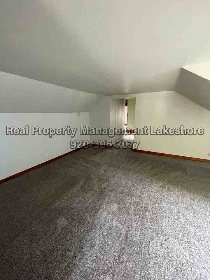 1663 Doty St. - Photo 2 of 13