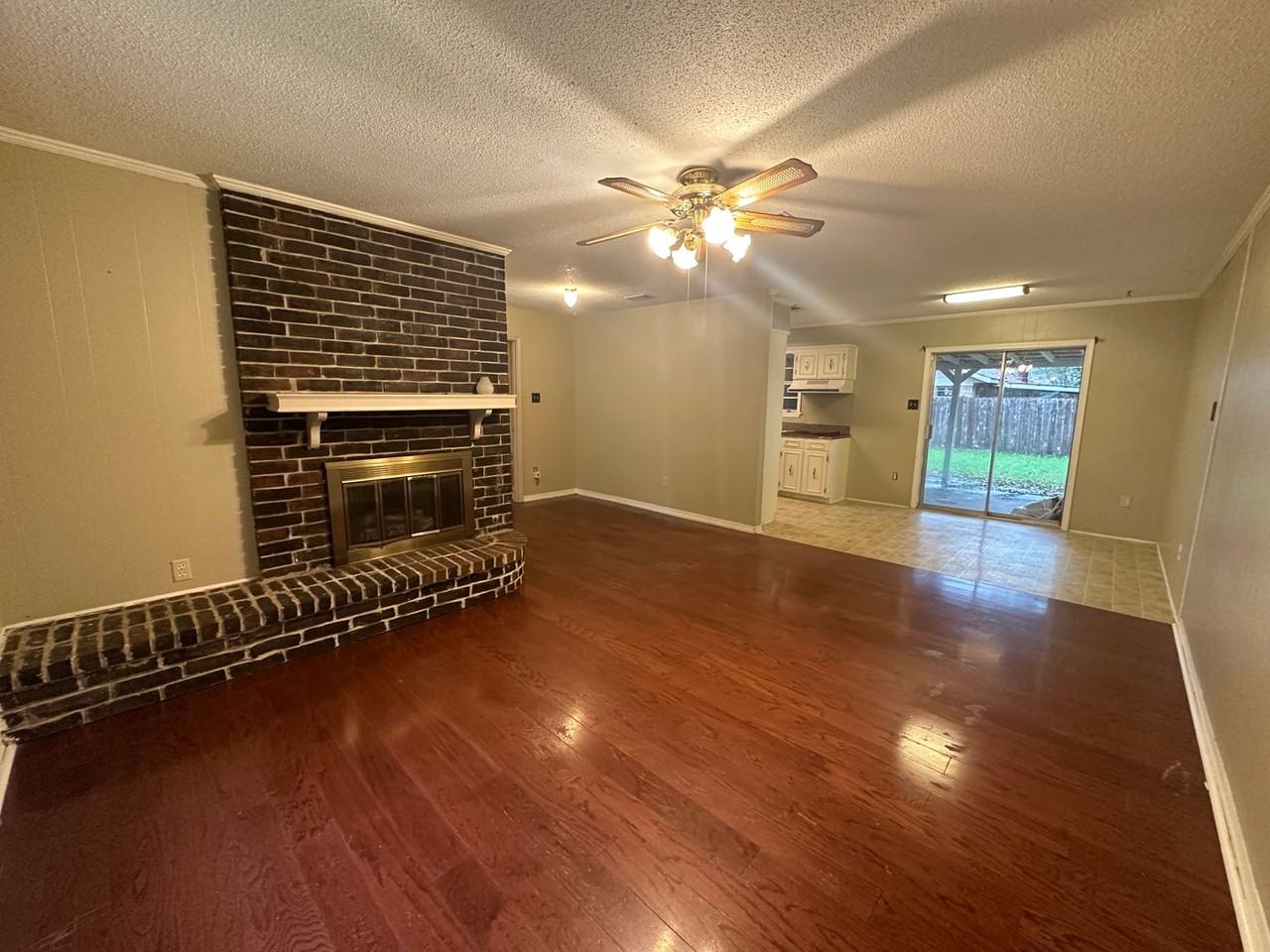 9781 Monticello Dr - Photo 3 of 11