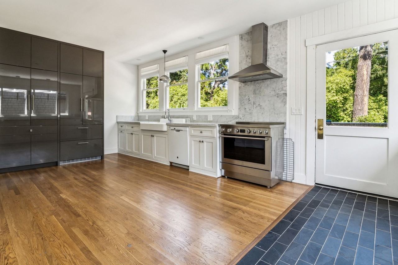 197 Glenwood Ave - Photo 3 of 32