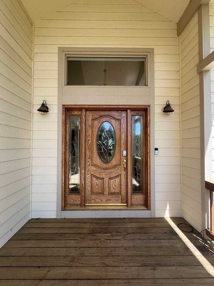 7749 Crestview Dr - Photo 3 of 39