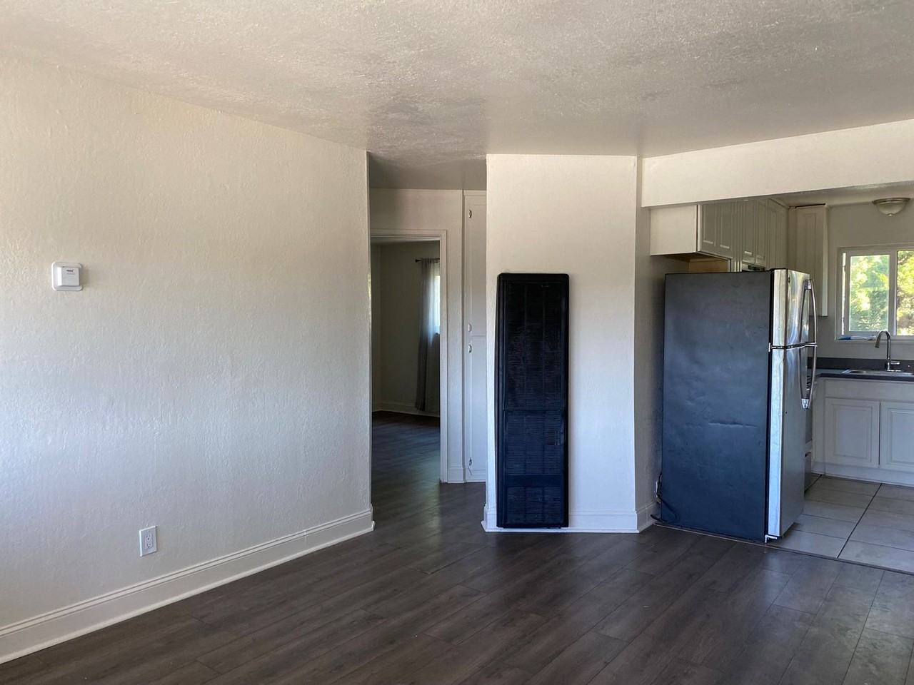 25873 Huntwood Ave - Photo 2 of 9