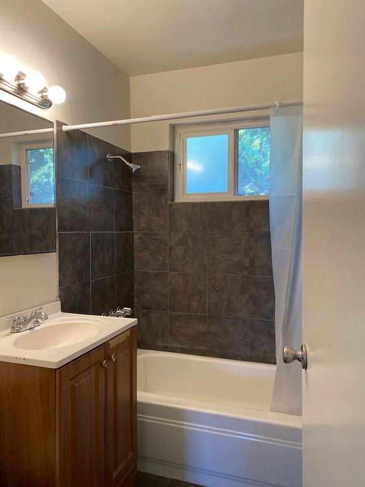 25873 Huntwood Ave - Photo 6 of 9