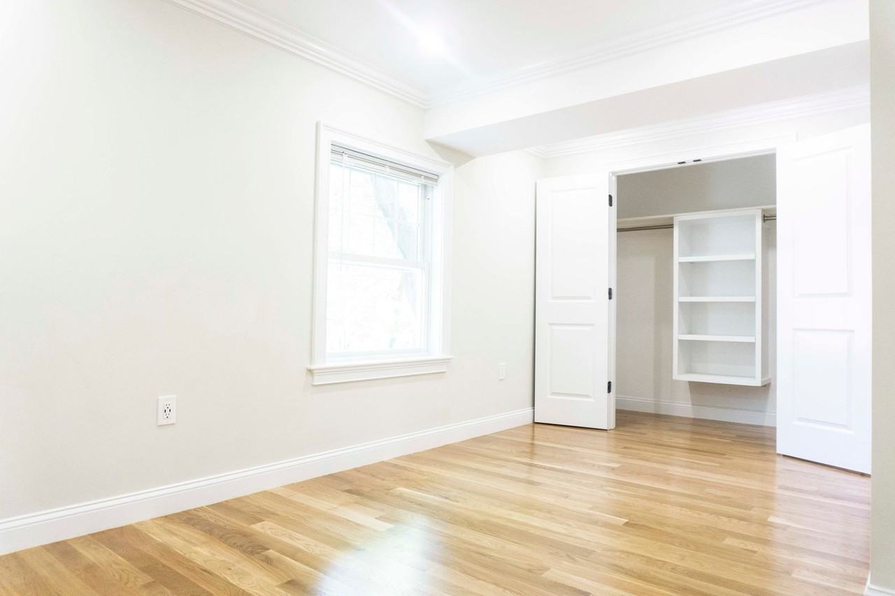 60 Gordon St - Photo 5 of 13